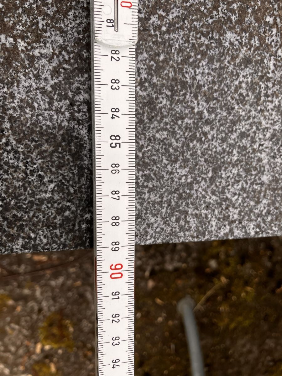 Tische: Granitgartentisch – Gebraucht aus Samstagern von zig_ylk2