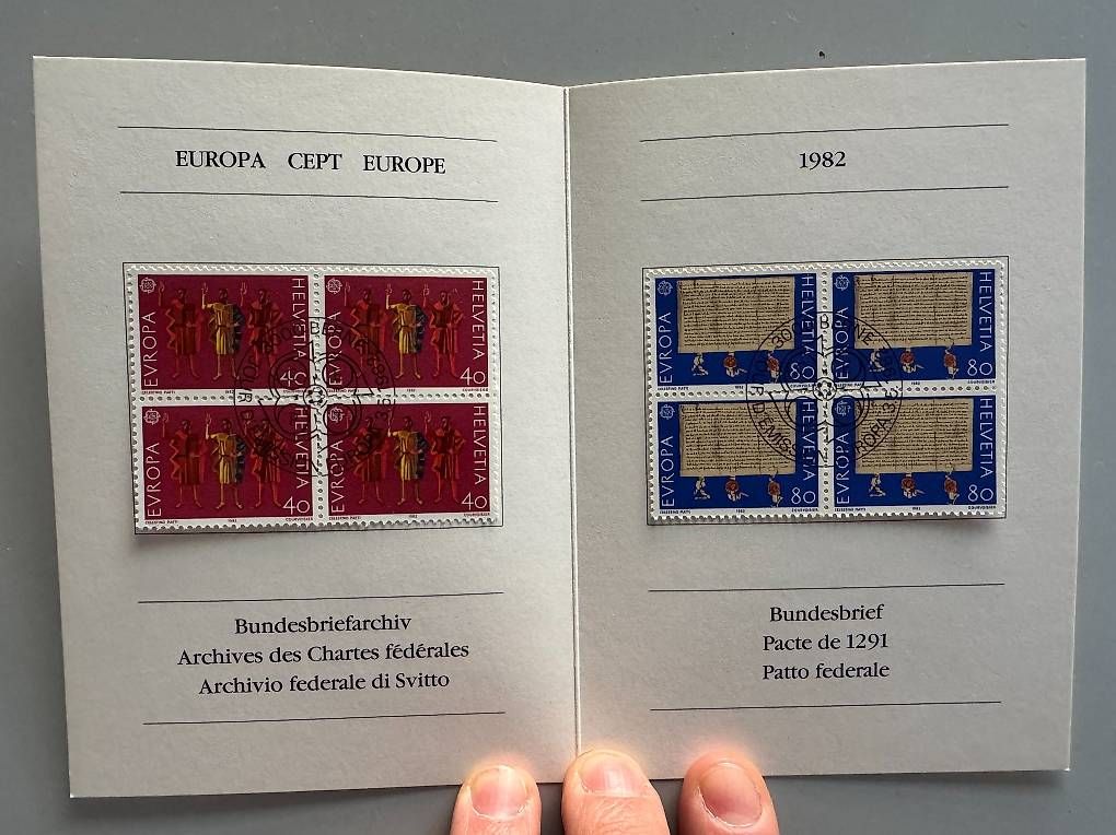 Tutti i francobolli: 72 Briefmarken-Doppelkarten + -Postkarten Schweiz – Usato da Basel venduto da Chregu07 1