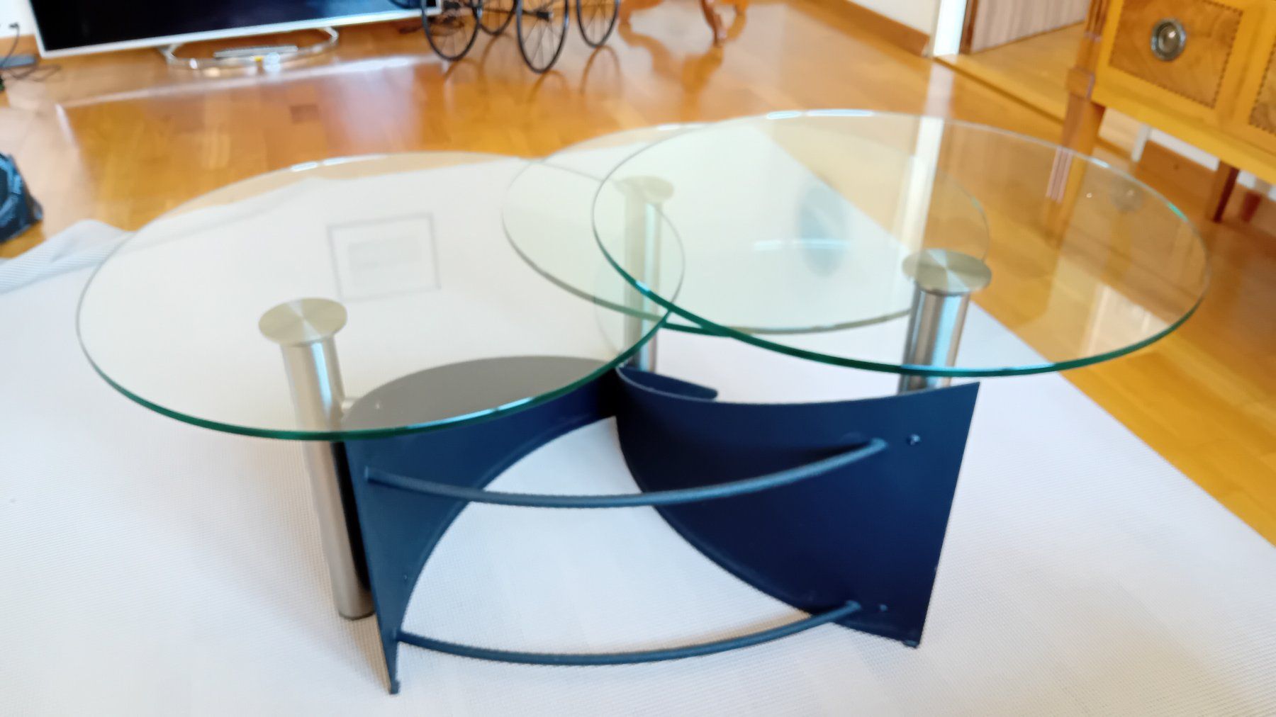Tavoli: Moderner Couchtisch Glas 3 Platten Design ab nur 1.- – Usato da Möriken AG venduto da Restpostenking.ch 2