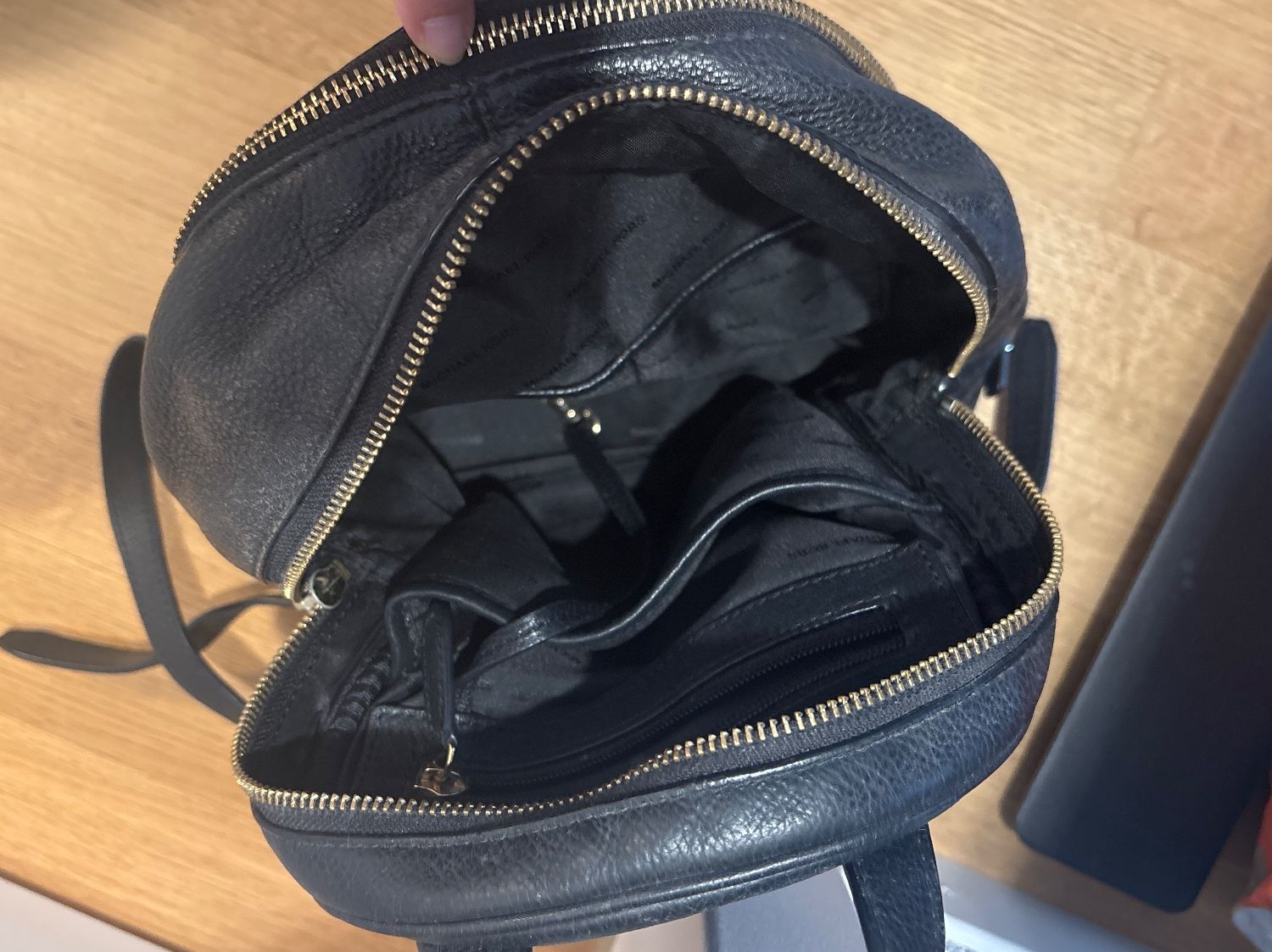 Michael Kors Zaini: Schöner Michael Kors Rucksack – Usato da Bern venduto da Carmarianne 1