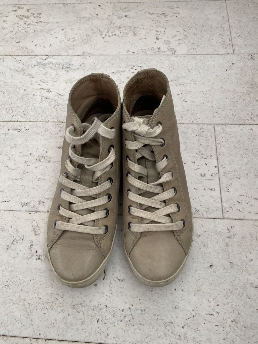 Scarpe da donna: Beige Lederschuhe – Usato da Bellach venduto da Legdance
