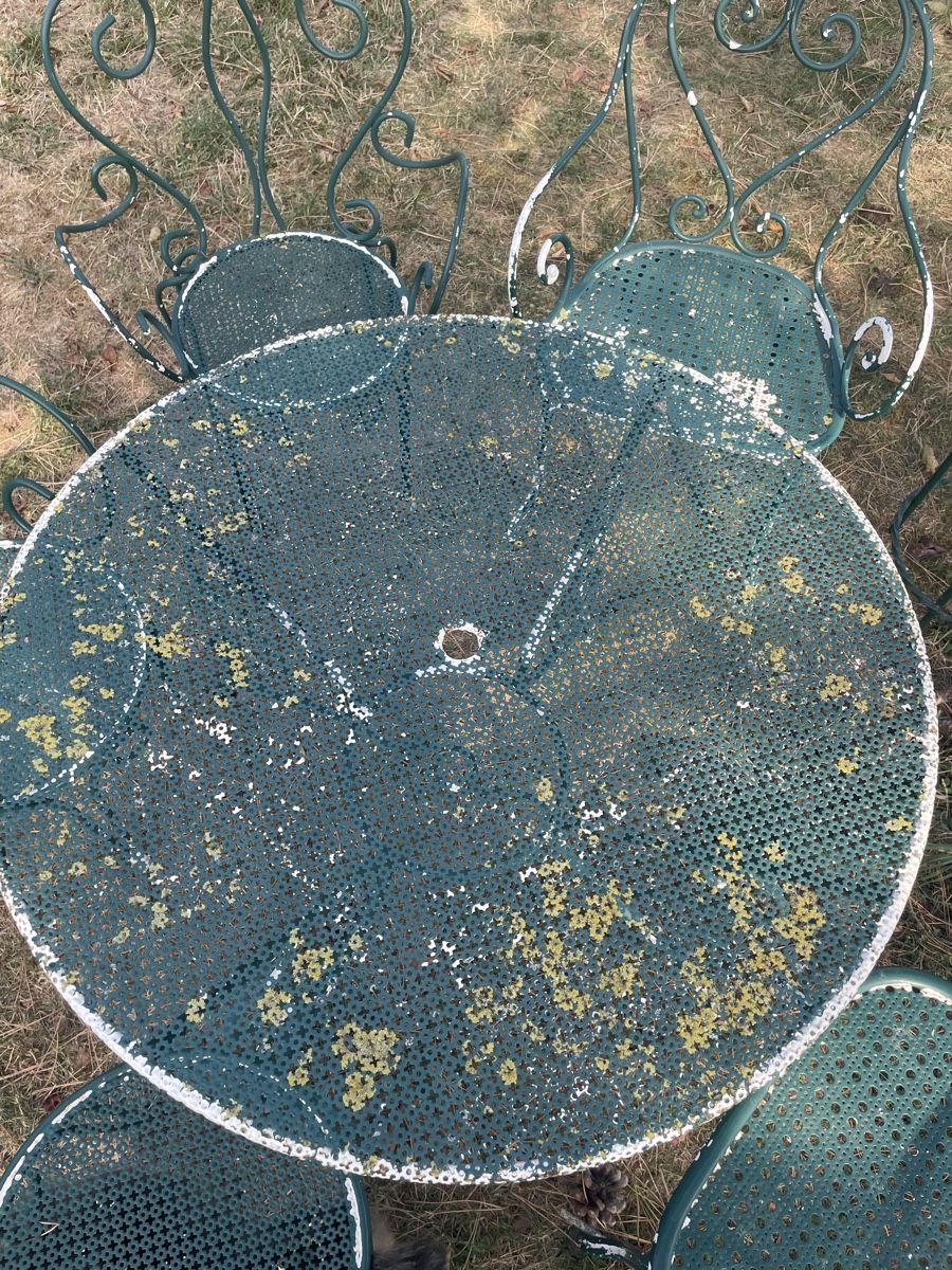 Set de table et chaises: Ensemble table et chaises jardin fer forgé vert usagé – D'occasion à Meyrin par jul_km5p 1
