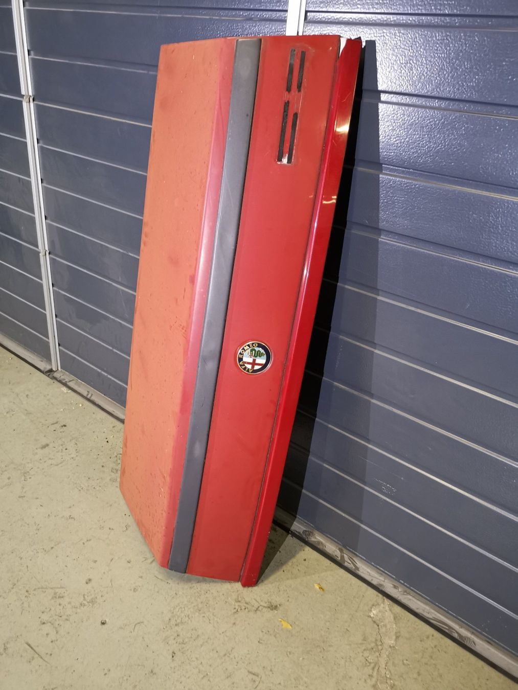 Alfa Romeo Tutti pezzi di ricambio auto: Alfa 75 Turbo Kofferraumdeckel – Usato da Thalwil venduto da Joker690