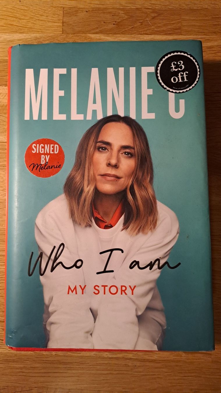 Libri: Melanie C - Biography - Signed – Usato da Rieden AG venduto da Werkstattlaedeli