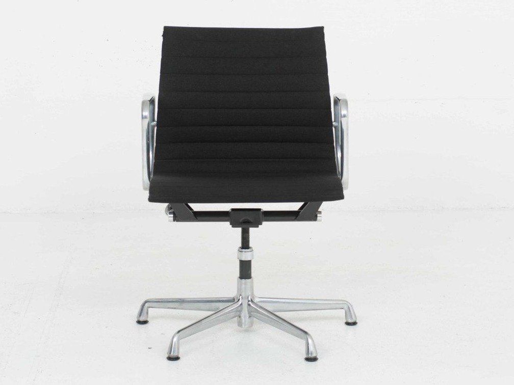 Herman Miller Chaises: Herman Miller Eames EA 117 Bürostuhl, Schwarz, Aluminium pol – D'occasion à Zürich par STUZH38 7