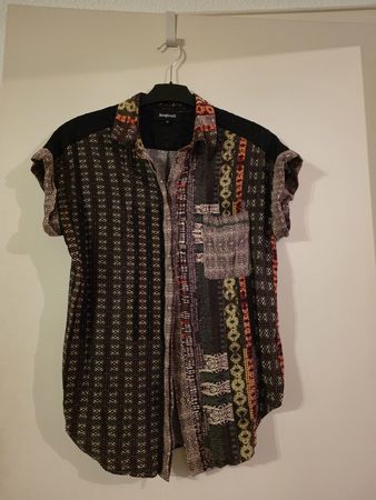 Damen Bluse Desigual mit Muster Grösse M guter Zustand