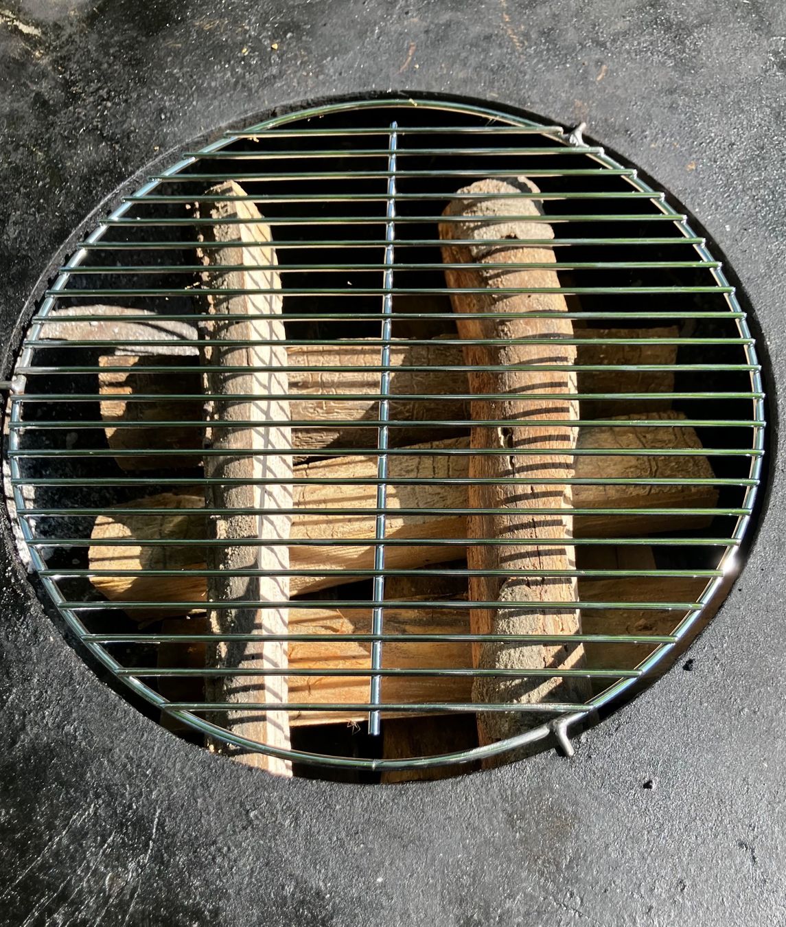 Cheminée d'extérieur: Feuerschale Grill auf Sockel – D'occasion à Hohentannen par kudulibi 3