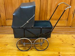 Wunderschöner Seltener Antiker Kinderwagen von WISA GLORIA