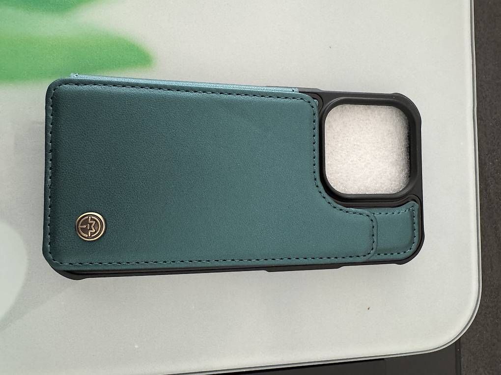 Coques & Protection écran: Natellhülle mit Kartencase Iphone 15 pro NEU – D'occasion à Kaltbach par samurai55 1