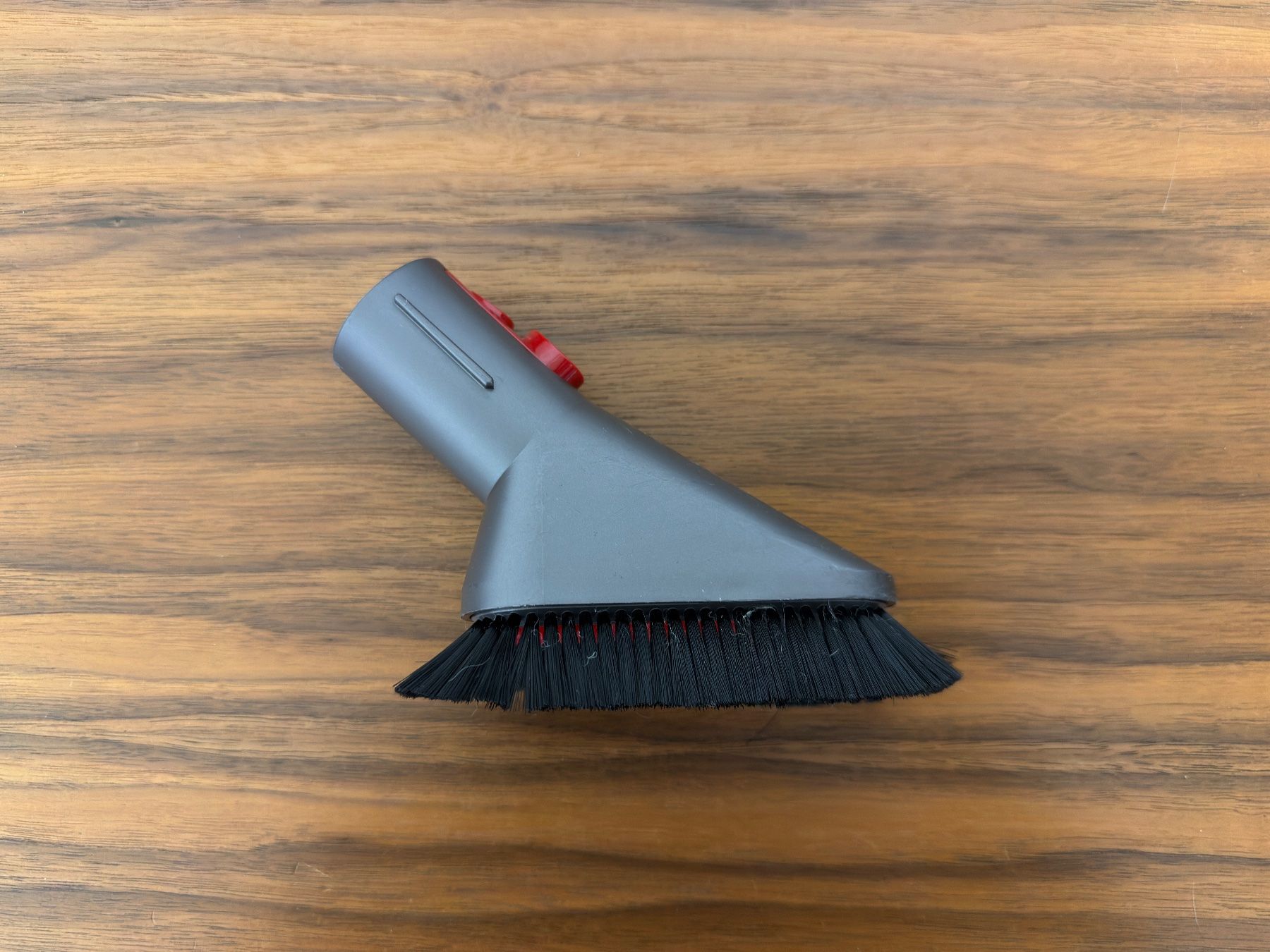 Dyson Aspirateurs & Accessoires: Dyson V8 Absolute – D'occasion à Luzern par me9_9h8x 7