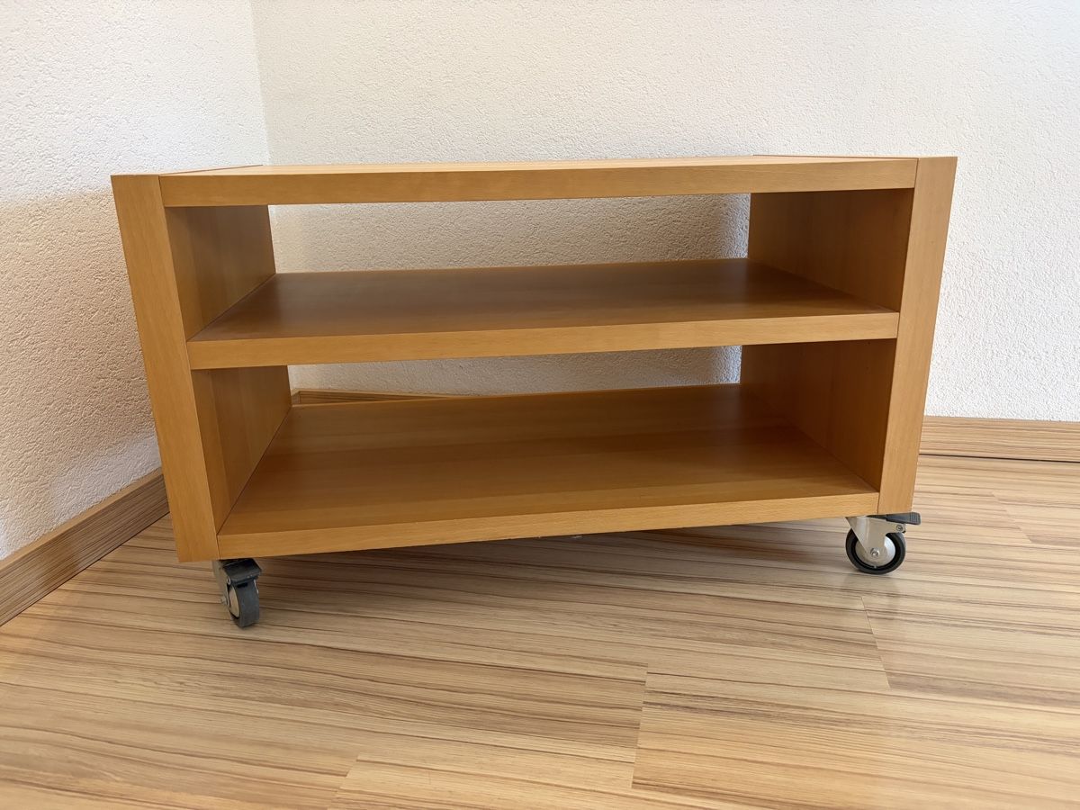 TV Möbel: Möbel auf Rollen Holz hell 2 Fächer gebrauchter Zustand – Gebraucht aus Burgdorf von idefix69 2