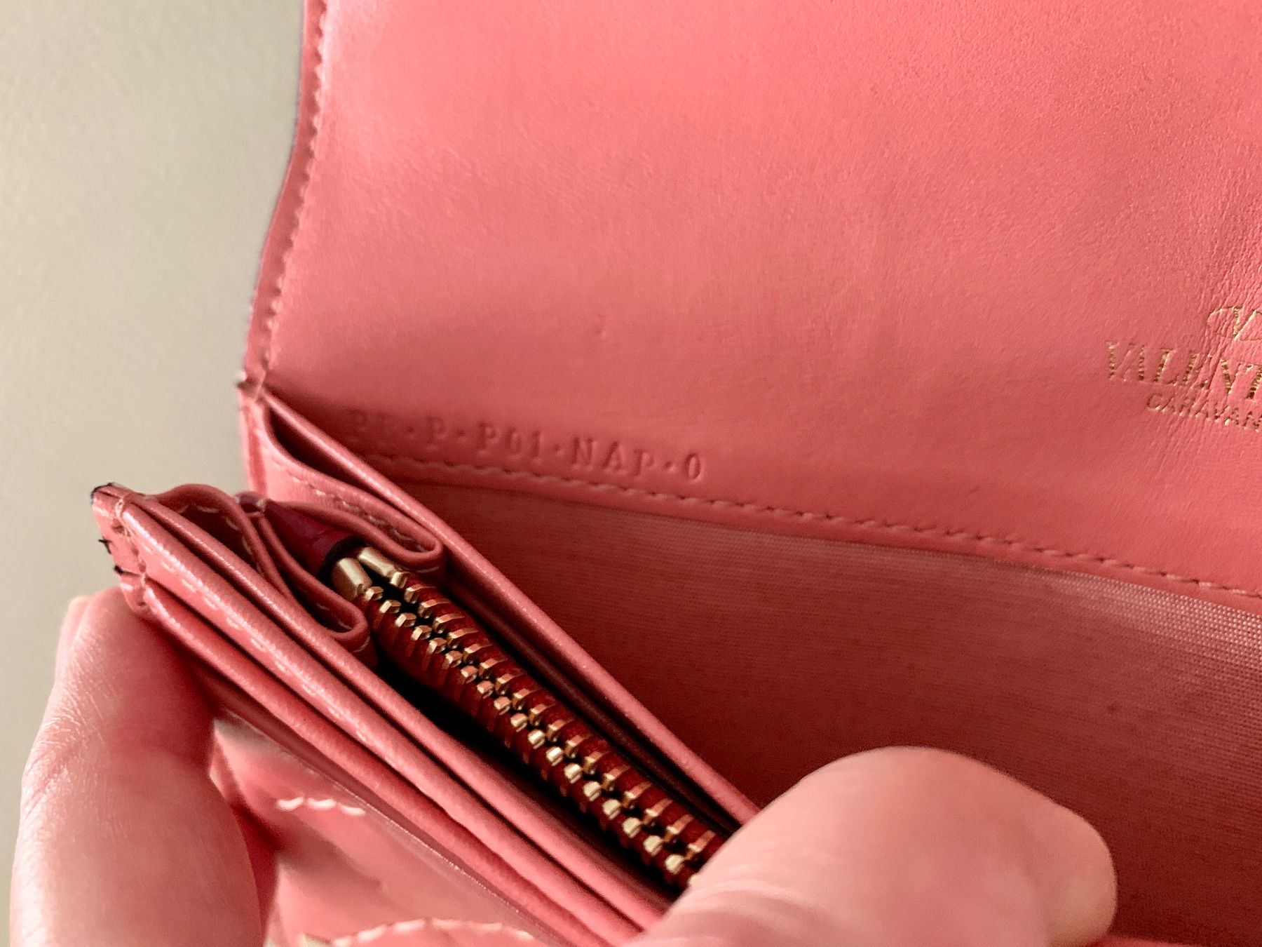 Valentino Portamonete: VALENTINO GARAVANI portefeuille Rockstud Spike – Nuovo (secondo la descrizione) da Morges venduto da Imade1 4