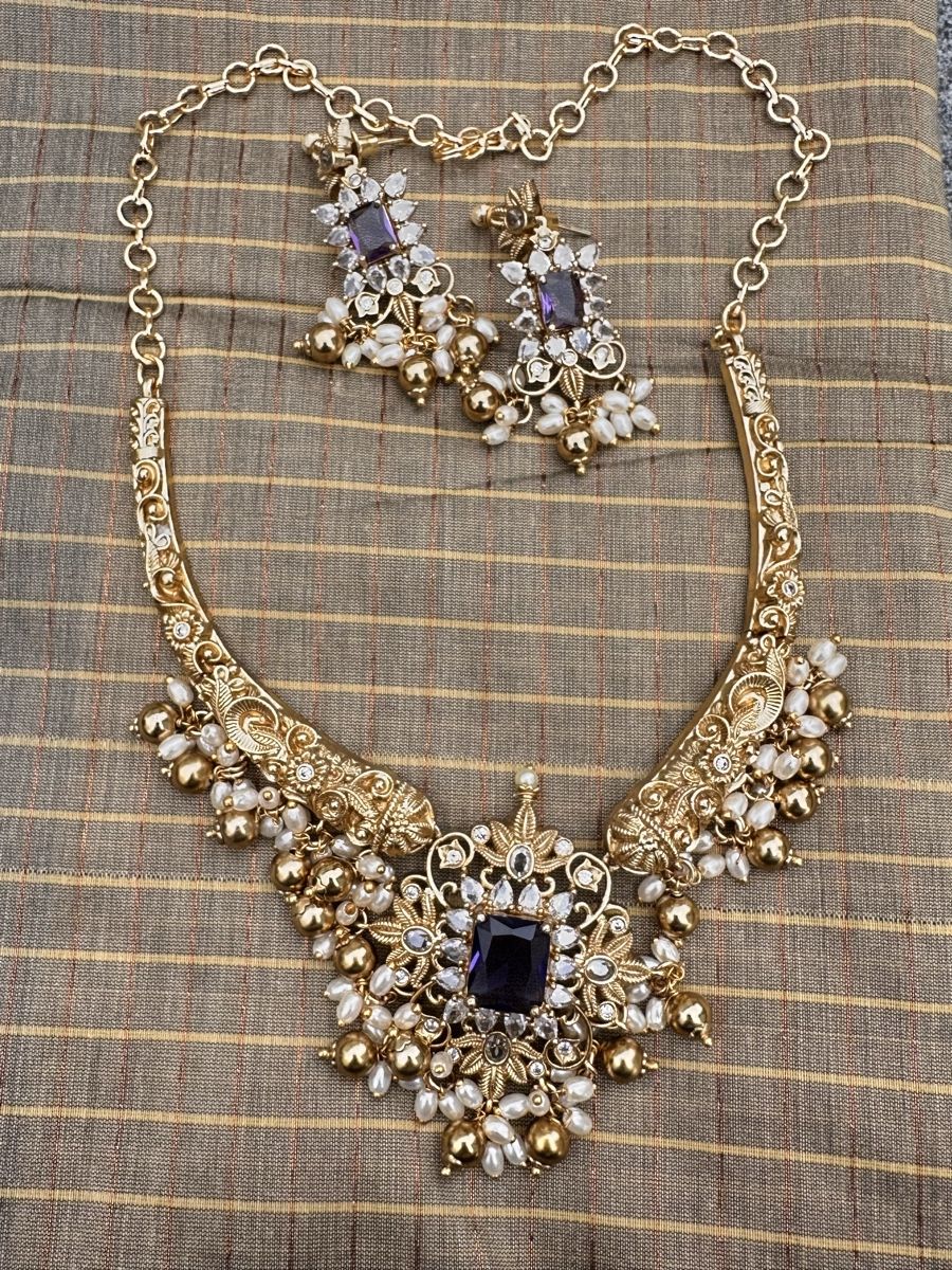Altri gioielli: Elegante Perlenkette mit amethystfarbenen Steinen – Nuovo (secondo la descrizione) da Bösingen venduto da ash_jnn8 1