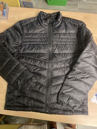 Neue Steppjacke Jack&Jones Gr. M schwarz