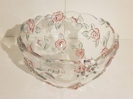 Elegante Glasschale mit Rosenmuster.