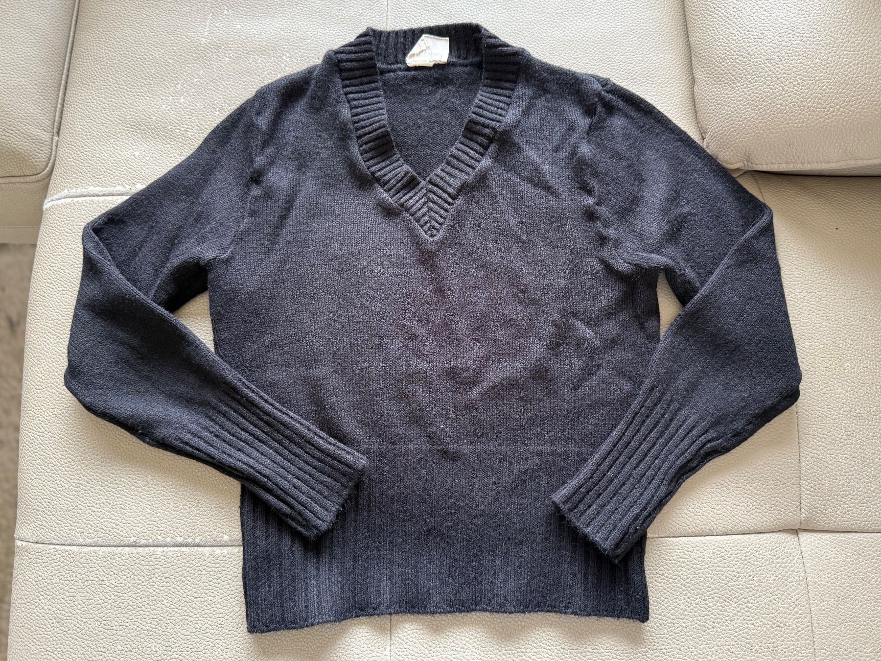 Lotti di vestiti: 5er Set Damenpullover, V-Ausschnitt, Gr. 34/XS – Usato da Schaan venduto da gemini_ 5