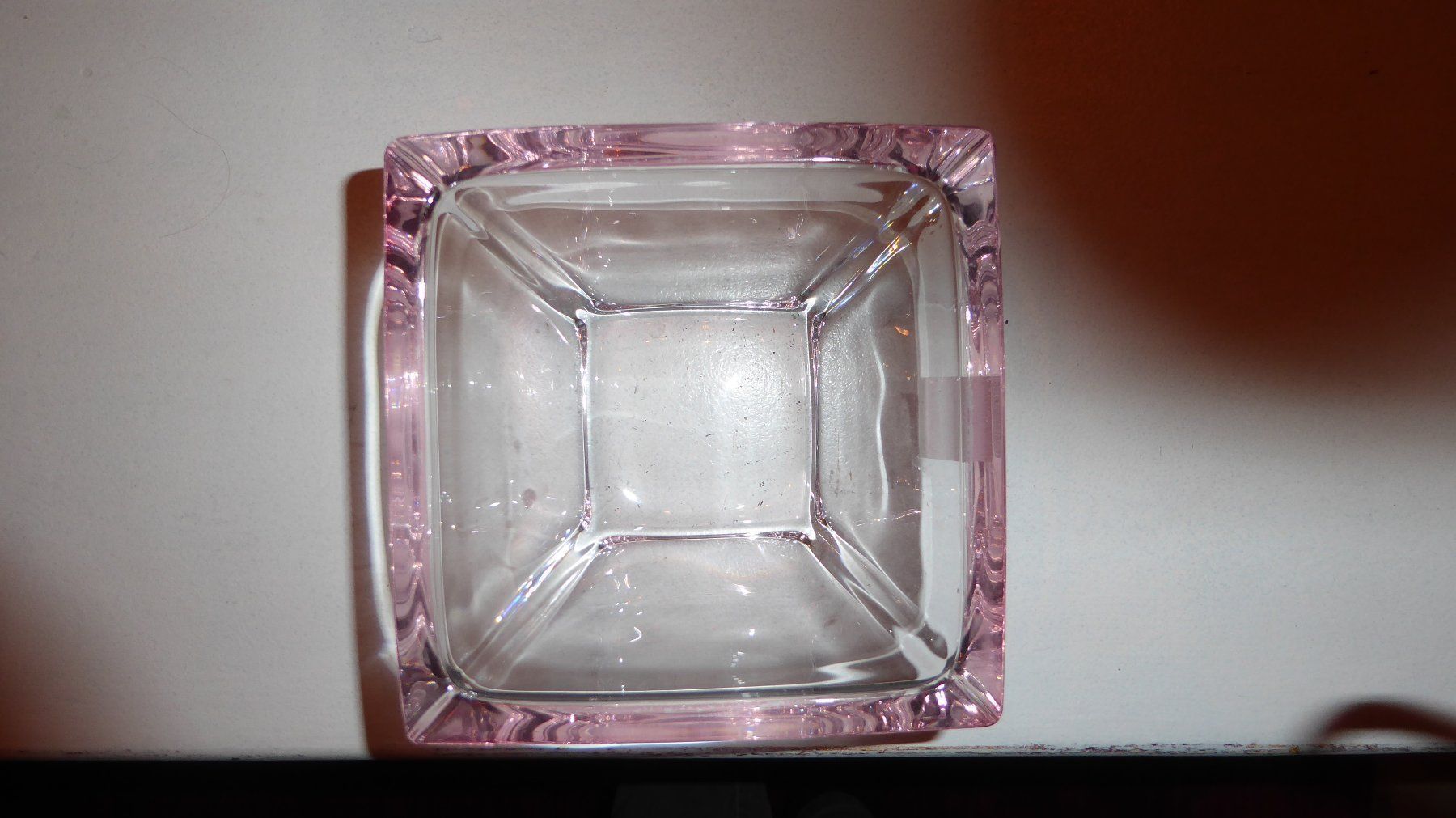 Tutte le decorazioni: Schöne Glasschale rosa – Usato da Sargans venduto da Benziner 1