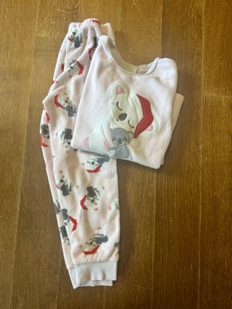 Super süsser, kuscheliger Pyjama Gr. 110