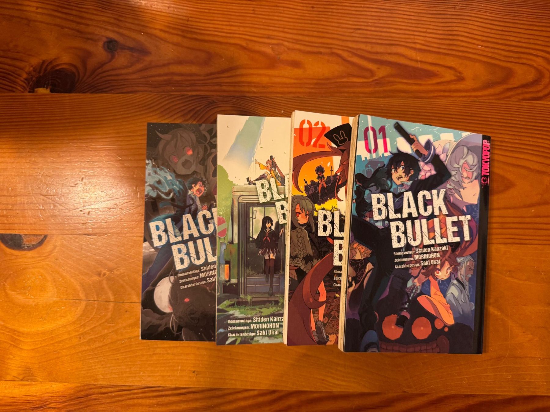 Fumetti: Manga Black Bullet 1-4 – Usato da Stetten venduto da LouieR. 1