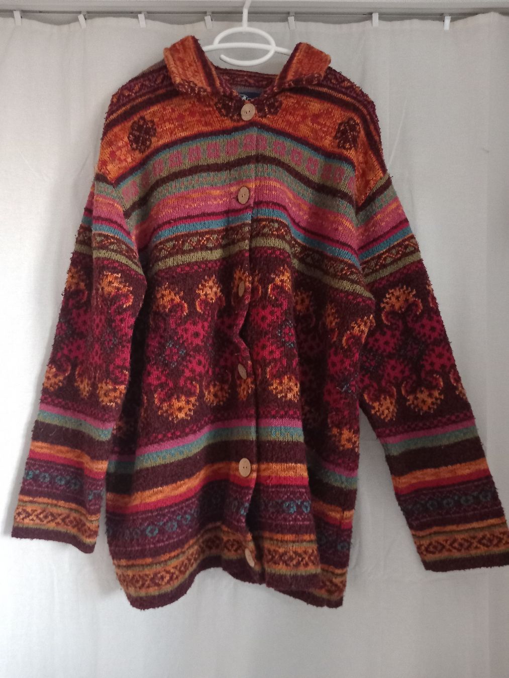 Jacken: Jaquette multicolore en tricot – Gebraucht aus Faoug von per_kp6r