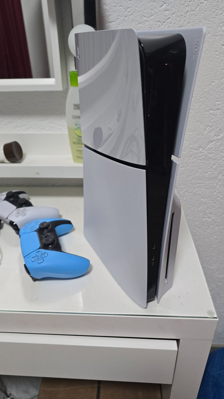 Sony Consoles: Sony PS5 Disc Edition 1 TB – D'occasion à Rickenbach Sulz par Gibrca 1