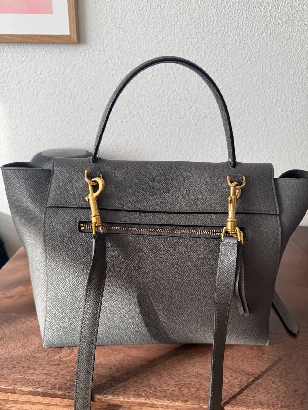 Celine Taschen für Damen: Celine 'Belt' Tasche Grau / Celine 'Belt' Handbag Grey – Gebraucht aus Zug von yas1988 1