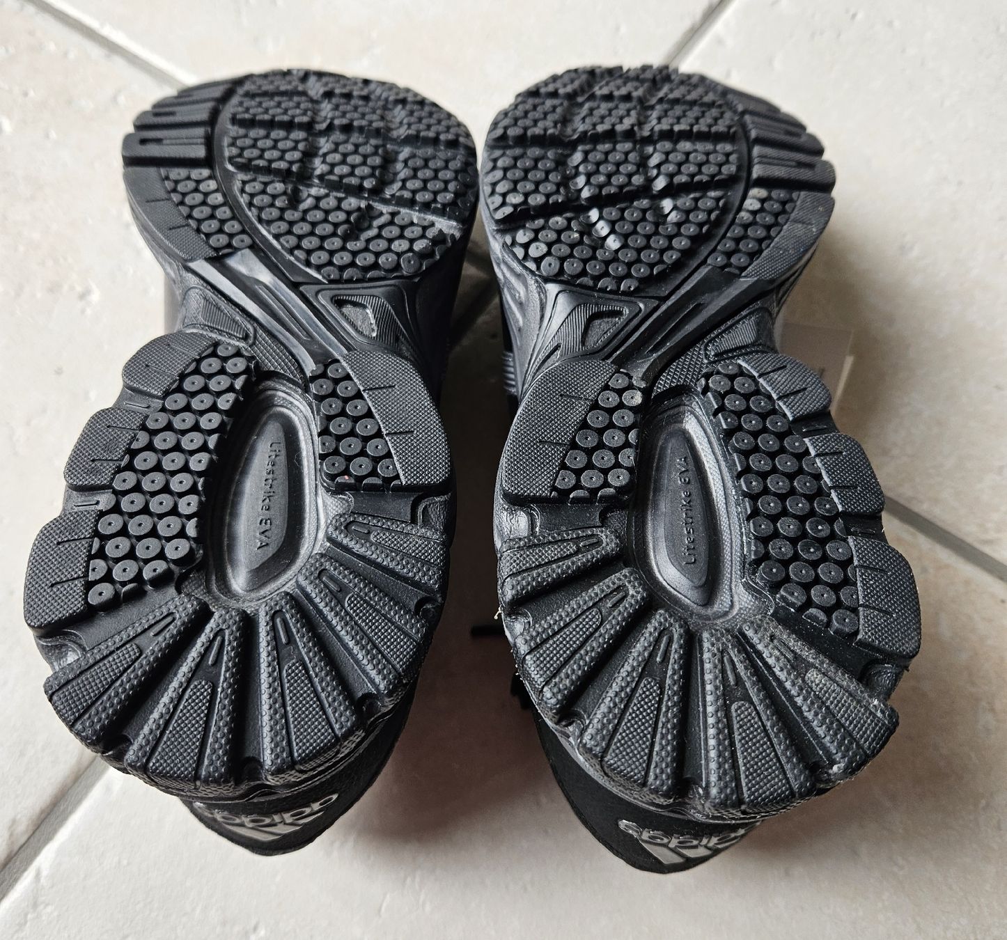 Adidas Scarpe da uomo: Adidas Turnschuh Gr. UK 6 /Gr. ca. 39 – Nuovo (secondo la descrizione) da Haslen GL venduto da Sandra40 2