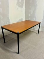 Robuster Esstisch, Tisch mit Stahlrahmen, Bürotisch