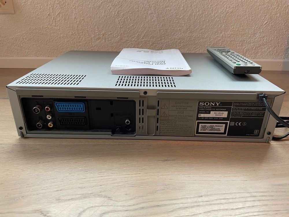 Sony DVD/VHS Player SLV-D950E - Nostalgie pur! Inkl. VHS (Gebraucht) in ...