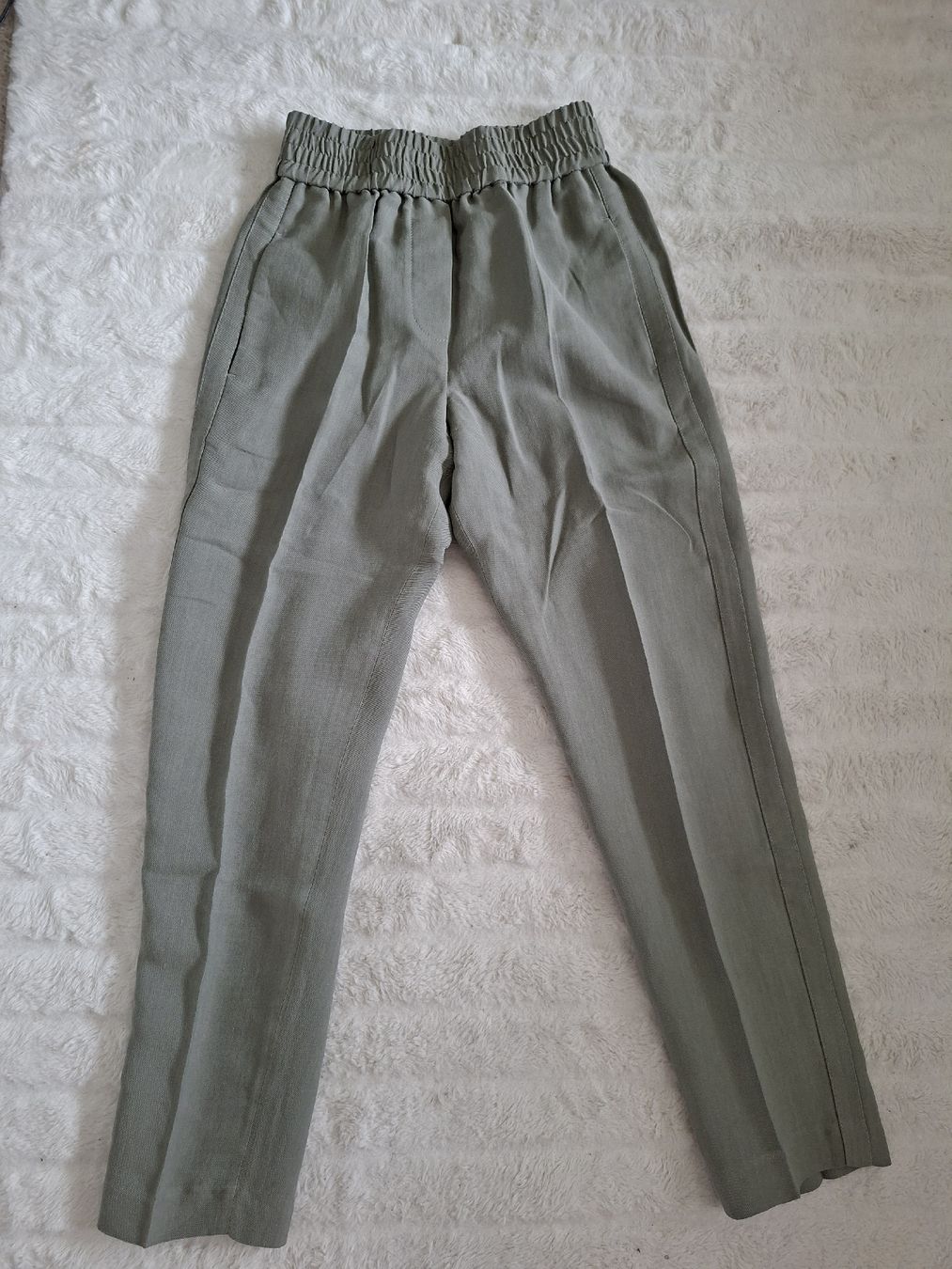 Brunello Cucinelli Pantaloni: Pantalons  Brunello Cucinelli taille 36/38 vert clair – Usato da Renens VD venduto da ser_j2fn