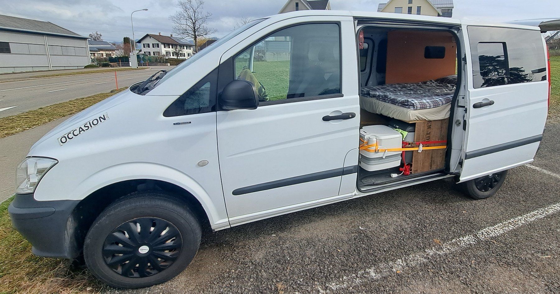 Mercedes-Benz Camping Fahrzeuge: Mercedes Vito 4x4 Camper – Gebraucht aus Hombrechtikon von