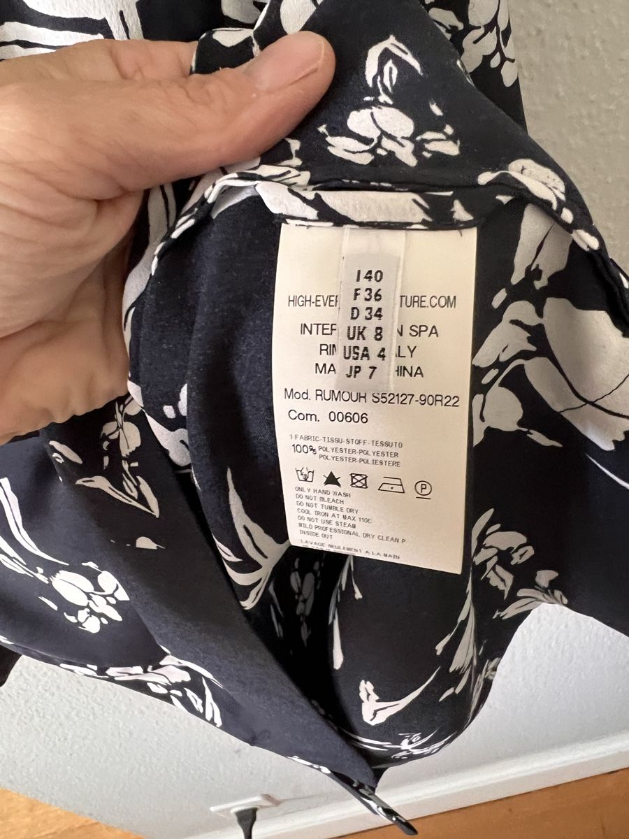 High Camicette: Bluse HIGH, Gr. 34, schwarz mit weissem Blumenprint – Usato da Solothurn venduto da Brini06 5