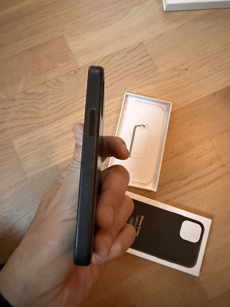 Apple Covers & Schutzfolien: Case Pelle Nero iPhone 12 mini, come nuova, introvabile – Gebraucht aus Zürich von fra89zh 2