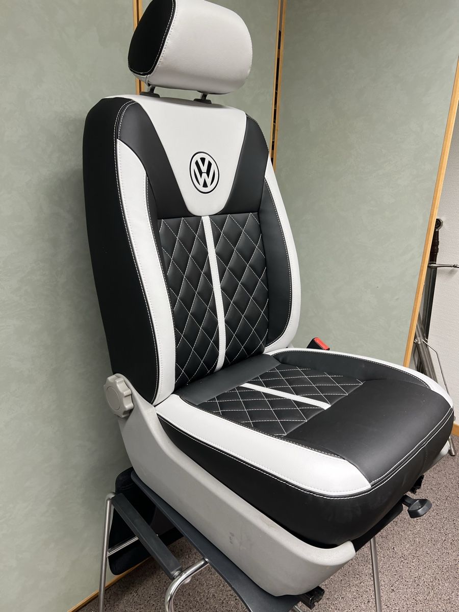 VW Toutes les pièces auto: VW T5 T6 Beifahrersitz – D'occasion à Pratteln par BL-Pratteln 1