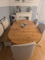 Schöner Esstisch aus  Kiefer,  oval ausziehbar guter Zustand