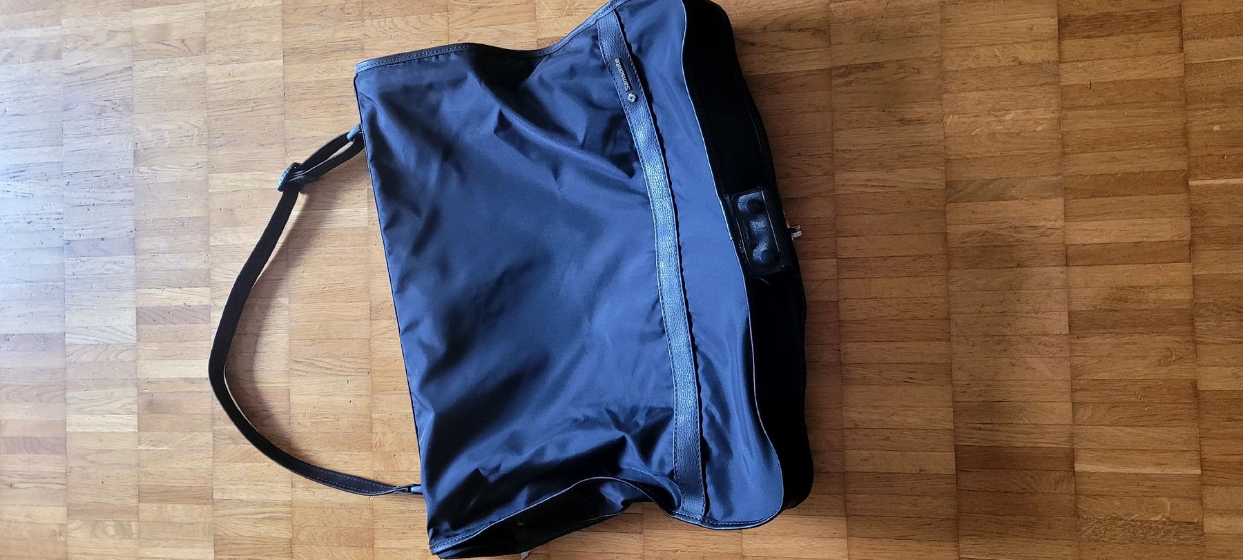 Samsonite Borse: Samsonite Anzugtasche – Usato da Emmenbrücke venduto da gatasalvache