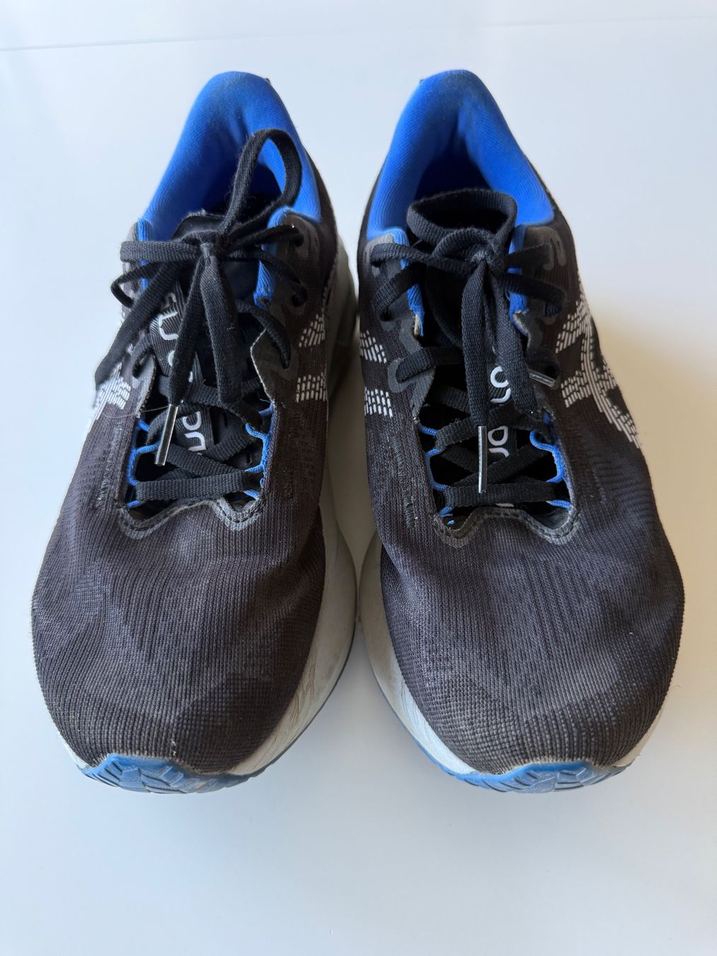 Asics Chaussures hommes: Novablast 5 – D'occasion à Meyrin par Sdenis84 1