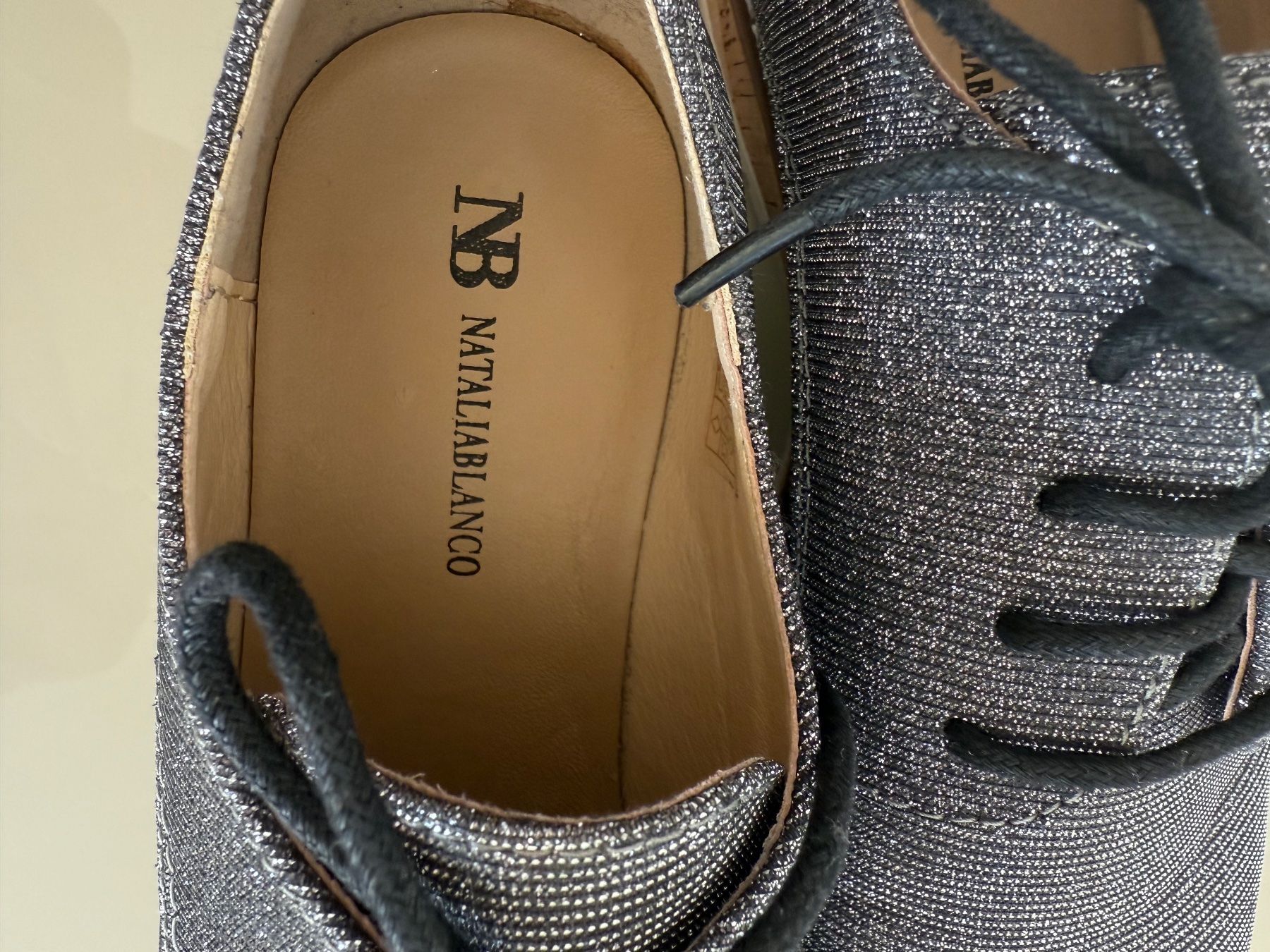 Scarpe da donna: ELEGANTE GLITZER SCHNÜRSCHUHE GR.40 – Usato da Steg im Tösstal venduto da goldlionfree 3