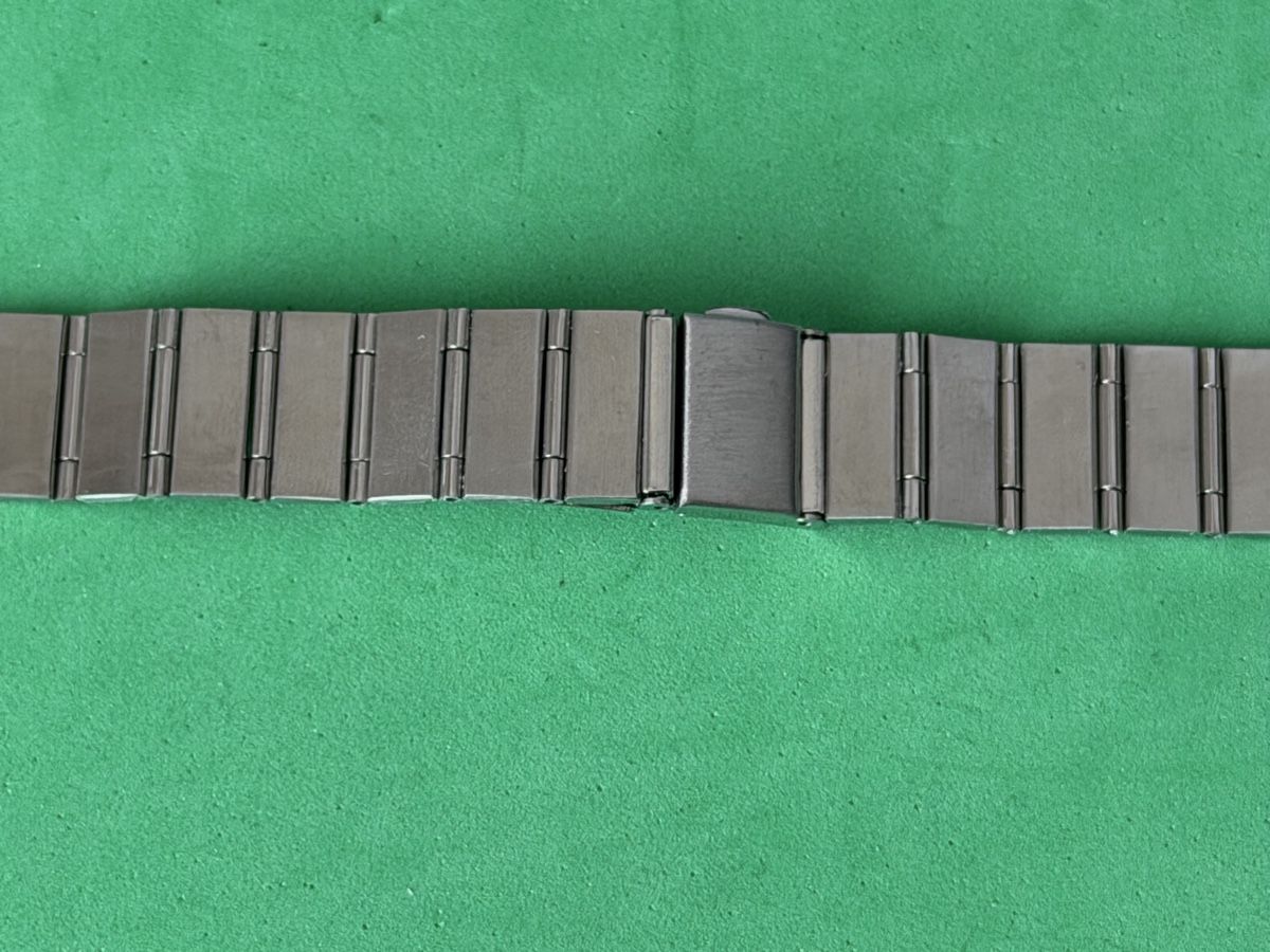 Armbänder & -reifen: Bracelet de montre vintage – Neu (gemäss Beschreibung) aus Bassecourt von 59.00chf 2