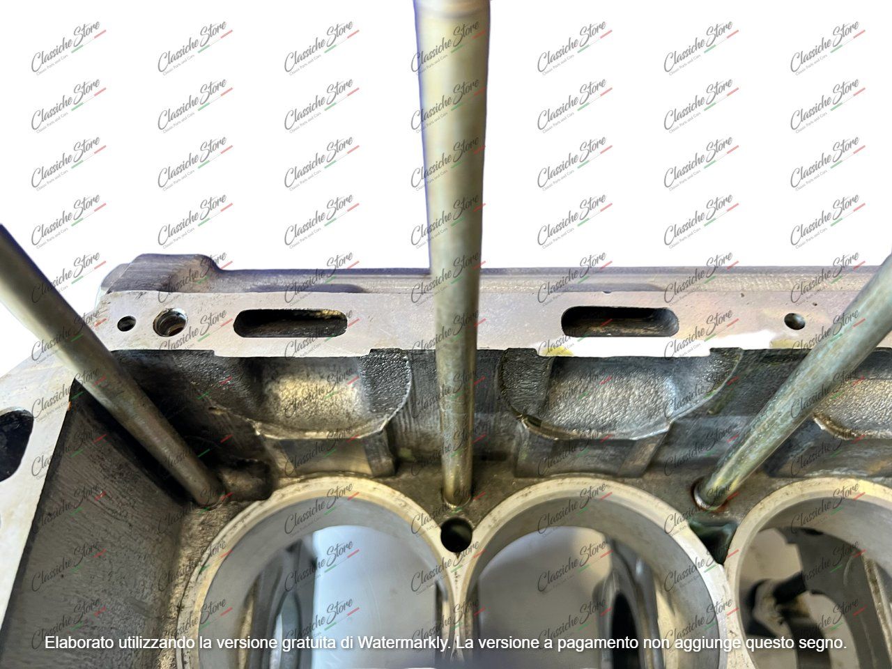 Alfa Romeo Tutti pezzi di ricambio auto: Monoblocco Alfa Romeo AR00530 – Usato da san giovanni teatino venduto da difulvioracing 1