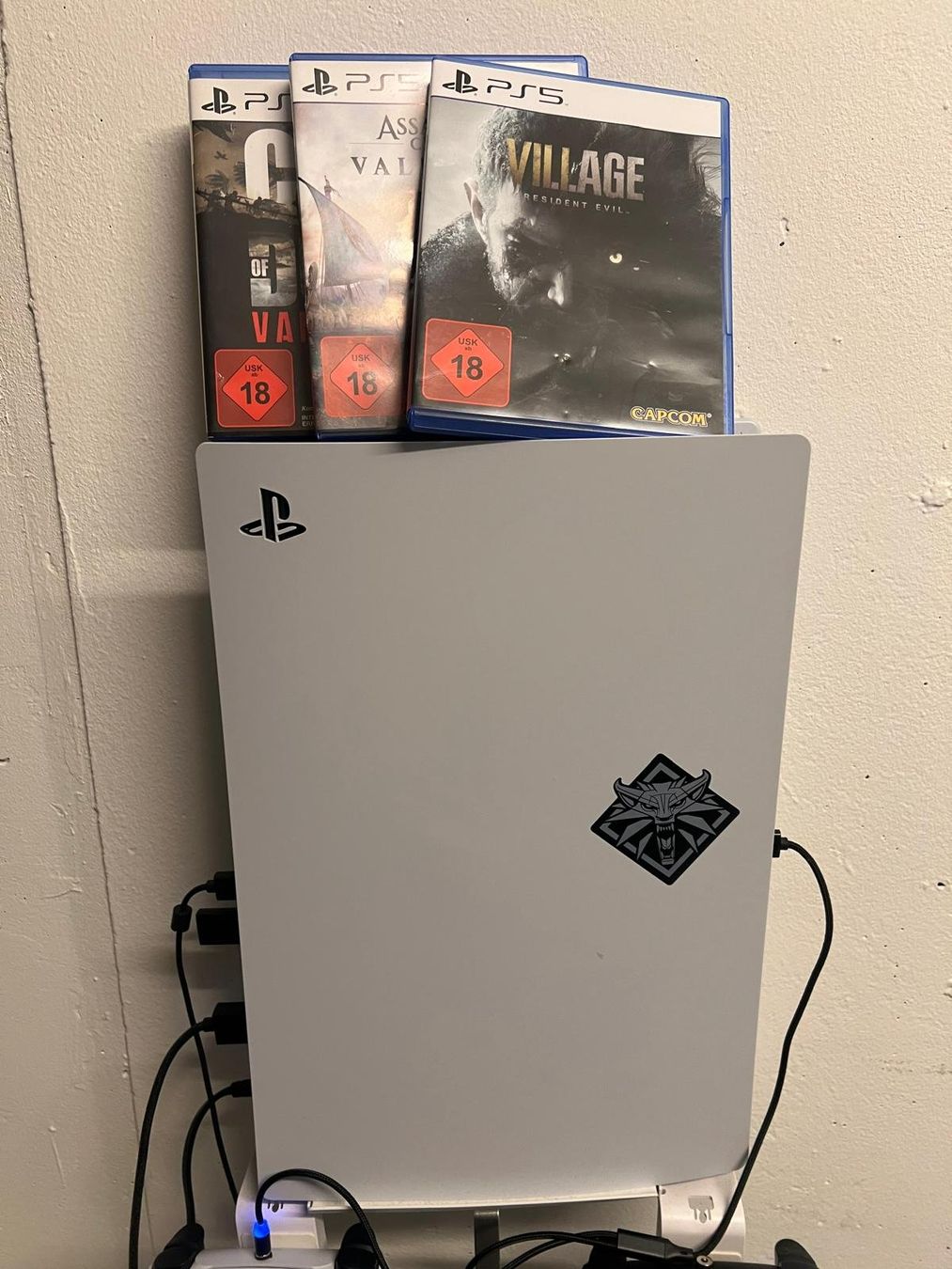 Sony Konsolen: PS5 inkl. 3 Spielen+2 Controllern+Kopfhörer – Gebraucht aus Veltheim AG von Nadine_VS