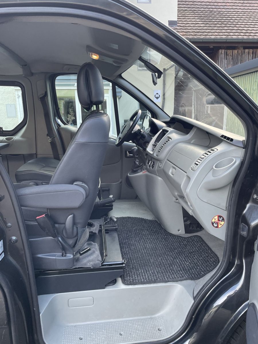 Renault Veicoli da campeggio: Renault Trafic Generation 2.0 dCi 115 Evado – Usato da Erschwil venduto da Jerosso 8