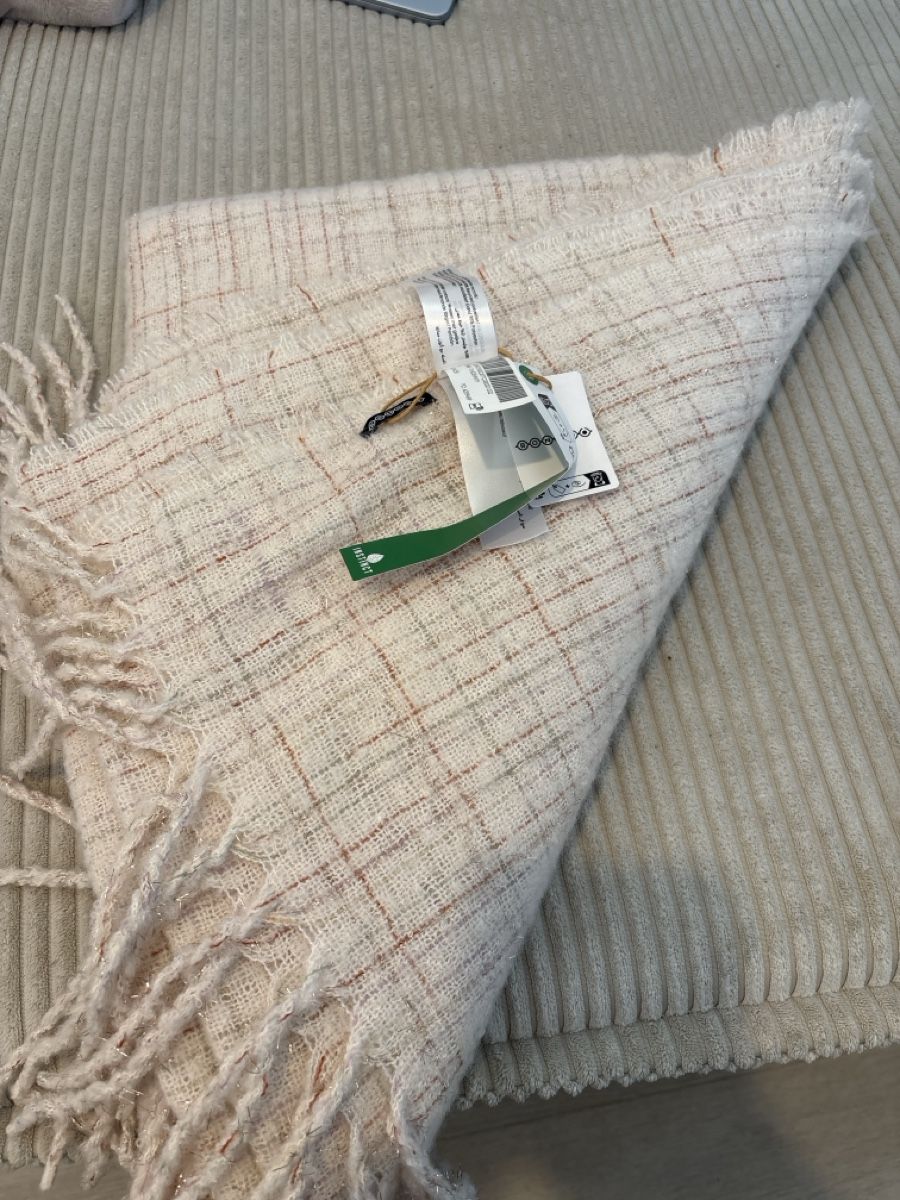 Foulard & Sciarpe: Long scarf NEW – Nuovo e nell'imballaggio originale da Zürich venduto da col_w79f 1