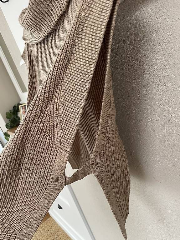Pullover & Sweatshirts: Strick-Pullunder mit Troyer-Kragen – Gebraucht aus Glis von SabrinaXA 2