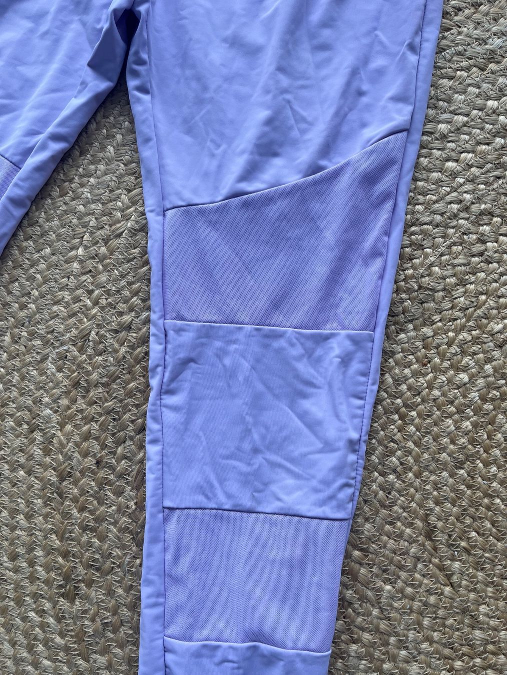 Lotti di vestiti: Lila yoga Workout Set Leggings und Pullover – Usato da Zürich venduto da maral787 4