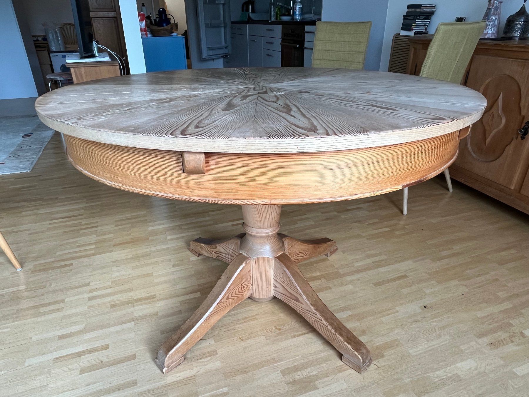 Esstisch Holz massiv ausziehbar (Gebraucht) in Dietlikon für CHF 150 – nur Abholung auf Ricardo kaufen