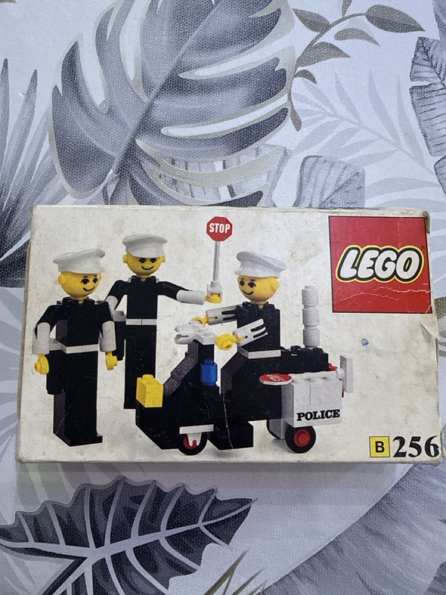 Lego Kit di costruzioni: Lego 256  – Usato da Châtelaine venduto da jas_9wnr