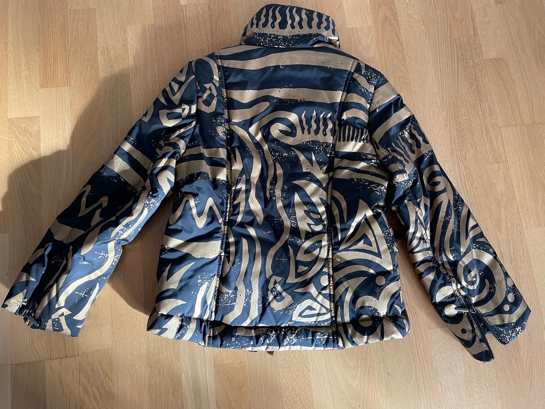 Airfield Jacken: Airfield Ski/Winterjacke 36 – Gebraucht aus Wabern von up2zero 3