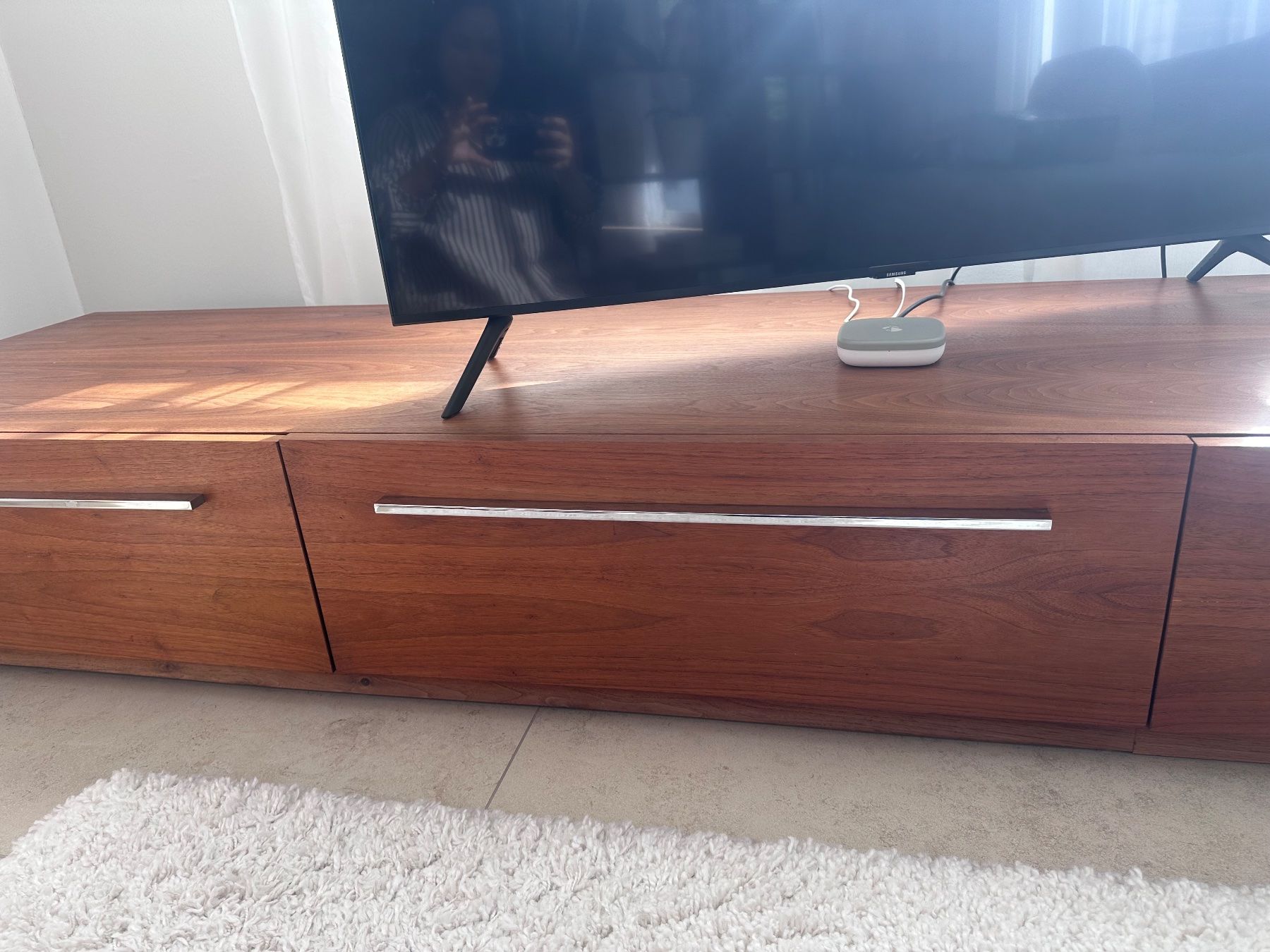 Mobili TV: TV Möbel/Lowboard, Nussbaum, Top Zustand! – Usato da Basel venduto da pat_2jwq 2
