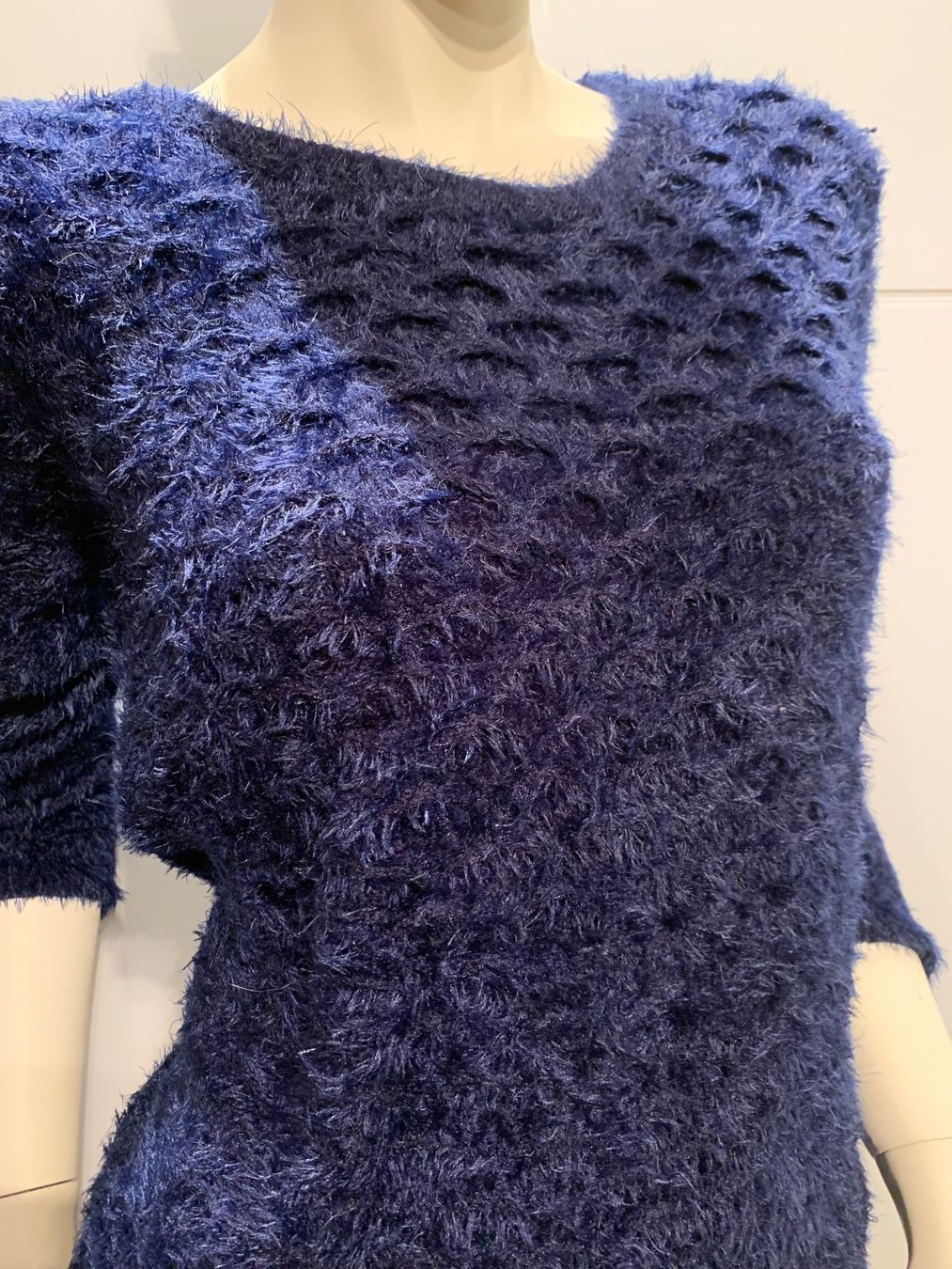 Pulls & Sweat-shirts: Flauschiger Pullover dunkelblau, Grösse S/M – D'occasion à Rosshäusern par MiJoDoOl 1